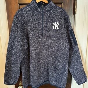 Men’s Quarter-Zip Yankees Fleece